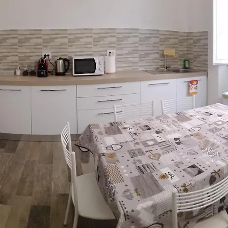 A Casa Di ゲストハウス 3*